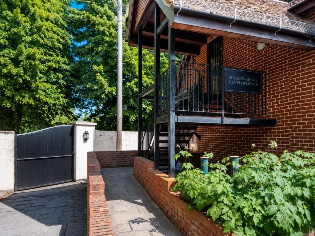 Ground-floor entrance and ramped access to the Wraysbury Hall office